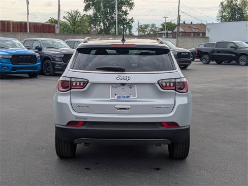 New 2024 Jeep Compass Limited image 5