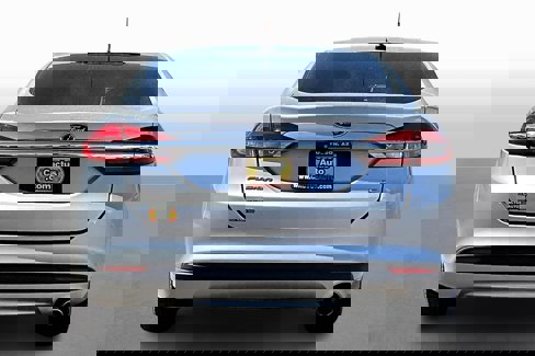 Used 2017 Ford Fusion SE image 4