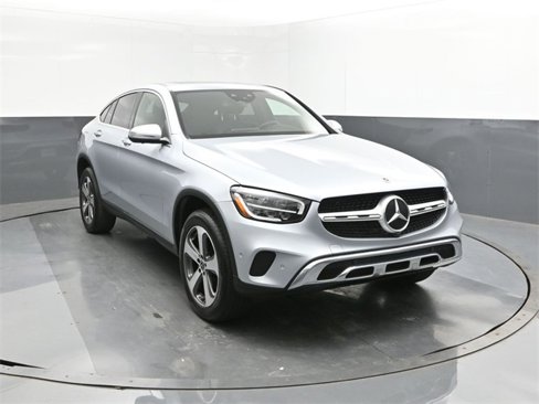 Used 2023 Mercedes-Benz GLC 300 4MATIC Coupe image 22
