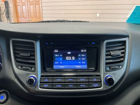 Used 2017 Hyundai Tucson Night image 14