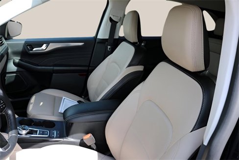 Used 2021 Ford Escape Titanium image 12