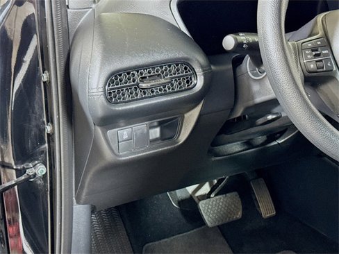 Used 2024 Honda HR-V LX image 8