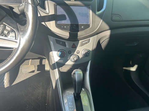Used 2016 Chevrolet Trax LT w/ LT Sun and Sound Package image 5