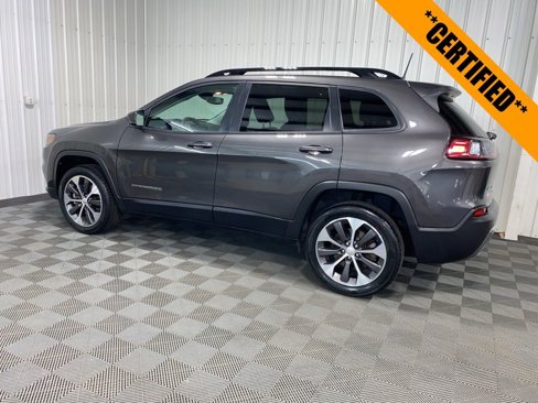 Certified 2022 Jeep Cherokee Limited w/ Elite Package image 10