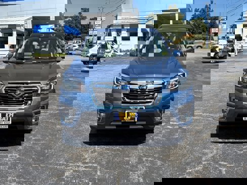 Used 2020 Subaru Forester Limited image 2