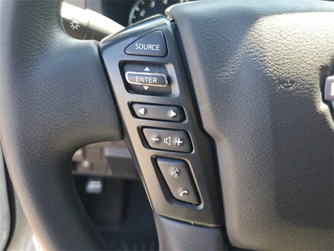Used 2022 Nissan Frontier SV w/ Technology Package image 11