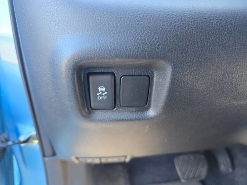 Used 2015 Nissan Versa Note SV image 27