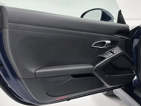 Used 2017 Porsche 718 Cayman image 16