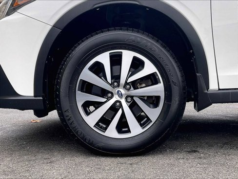 Used 2021 Subaru Outback Premium image 7