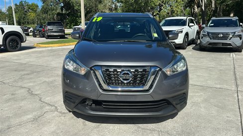 Used 2019 Nissan Kicks SV image 2