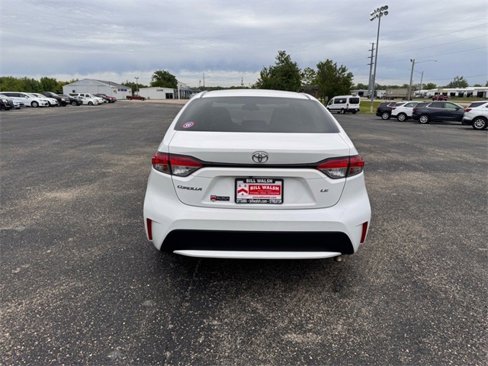 Used 2020 Toyota Corolla LE image 5