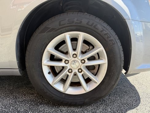 Used 2019 Dodge Grand Caravan SXT image 12