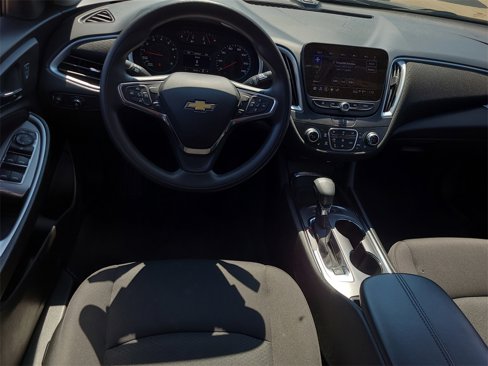 Used 2024 Chevrolet Malibu LT image 11
