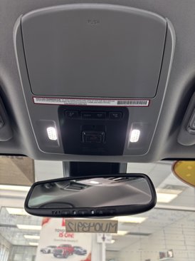 Certified 2021 Toyota Camry XLE image 19