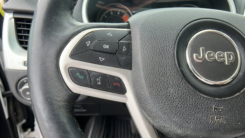 Used 2017 Jeep Cherokee Limited w/ Luxury Group image 27