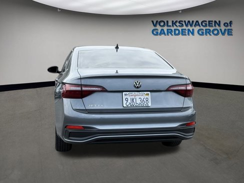 Used 2023 Volkswagen Jetta S image 8