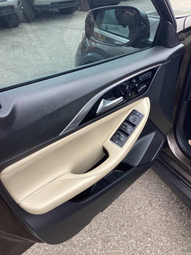 Used 2018 INFINITI QX30 AWD image 21