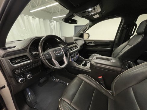 Used 2021 GMC Yukon SLT image 10