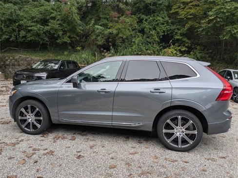 Used 2018 Volvo XC60 T6 Inscription w/ Convenience Package image 4