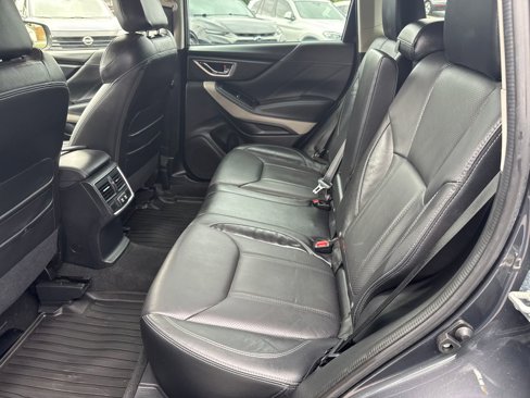 Used 2023 Subaru Forester Limited image 31