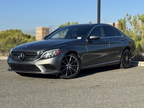 Used 2019 Mercedes-Benz C 300 Sedan image 2