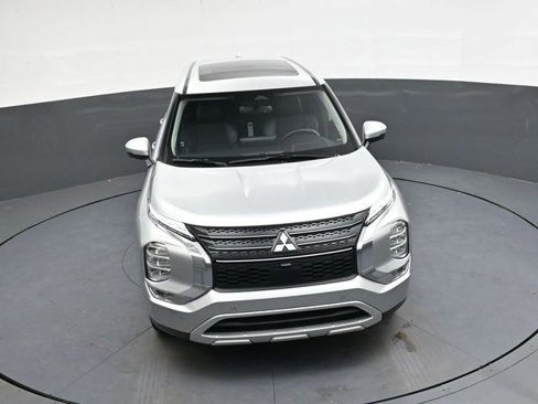 Used 2024 Mitsubishi Outlander SE image 27