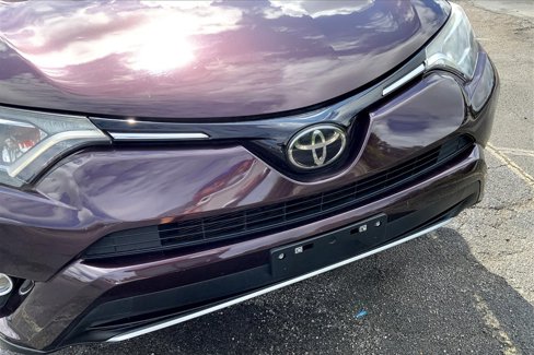 Used 2018 Toyota RAV4 XLE image 31