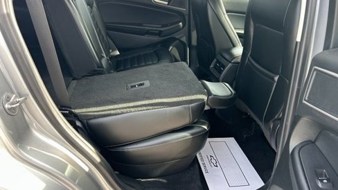 Used 2023 Ford Edge SEL image 42
