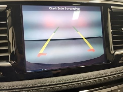 Used 2018 Chrysler Pacifica Limited image 5