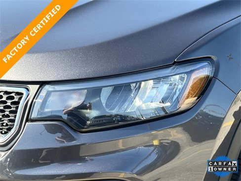 Used 2023 Jeep Compass Latitude image 10