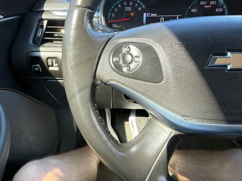 Used 2017 Chevrolet Impala LT image 27