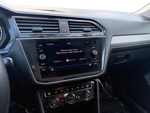 Used 2019 Volkswagen Tiguan SE w/ 3rd Row Seat Package image 12