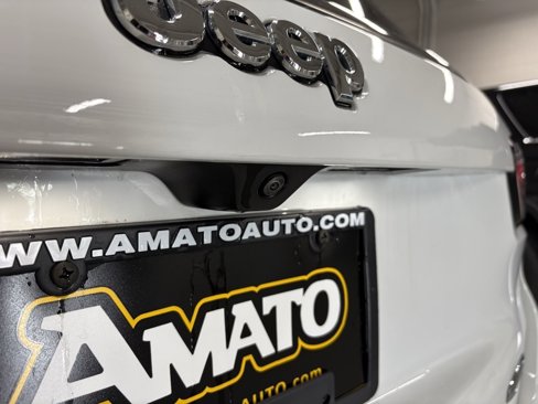 Used 2023 Jeep Compass Latitude image 19