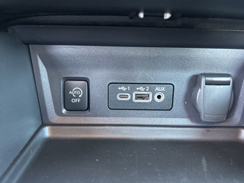 Used 2024 Nissan Sentra SV image 30