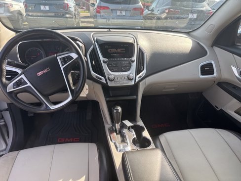 Used 2017 GMC Terrain SLT w/ Open Road Package image 16