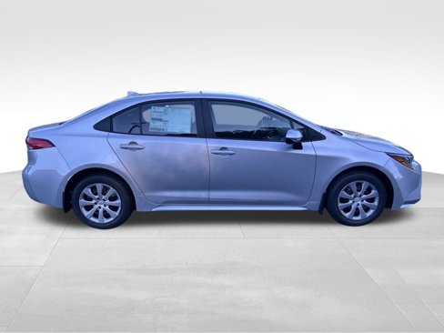New 2025 Toyota Corolla LE image 6