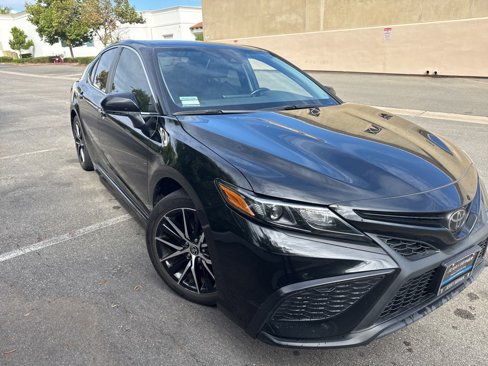 Used 2023 Toyota Camry SE image 5