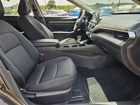 Used 2023 Nissan Altima 2.5 SV image 23