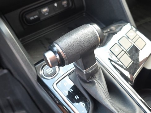 Used 2024 Kia Sportage EX image 23