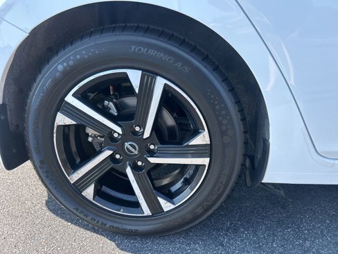 Used 2024 Nissan Sentra SV image 12