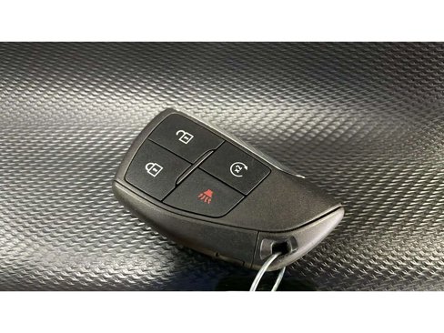 Used 2025 Chevrolet Equinox LT w/ Safety and Technology Package image 18