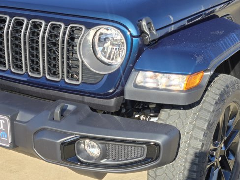 New 2025 Jeep Gladiator Sport image 6