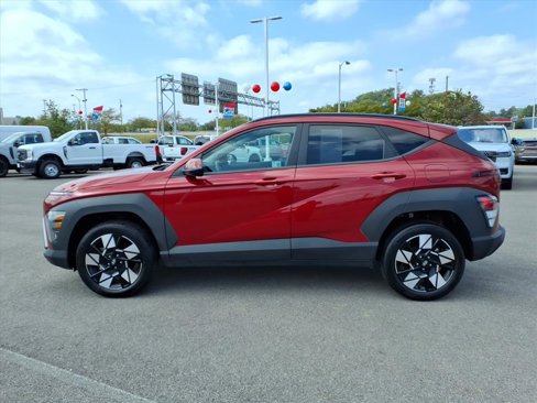Used 2025 Hyundai Kona SEL image 2