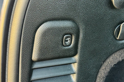 Used 2018 Jeep Grand Cherokee Altitude image 14