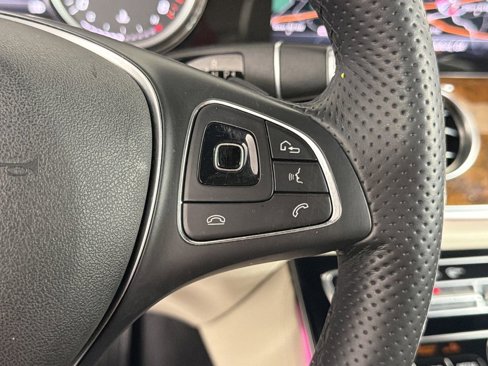 Used 2018 Mercedes-Benz E 300 image 26