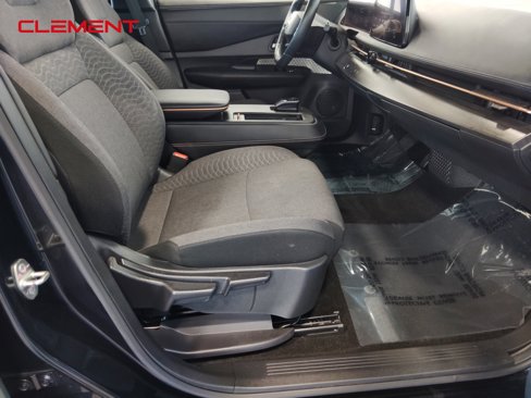 Used 2023 Nissan Ariya FWD image 43