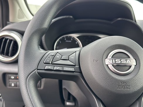 New 2025 Nissan Versa S image 18