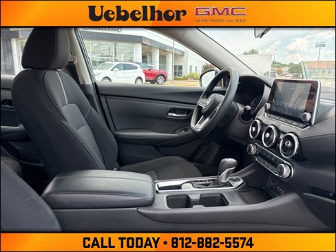 Used 2024 Nissan Sentra SV image 2
