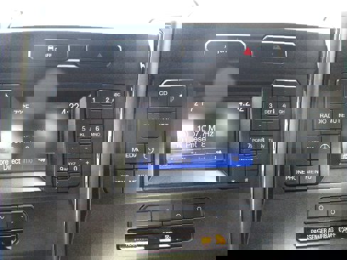 Used 2017 Ford F150 XLT w/ Trailer Tow Package image 19