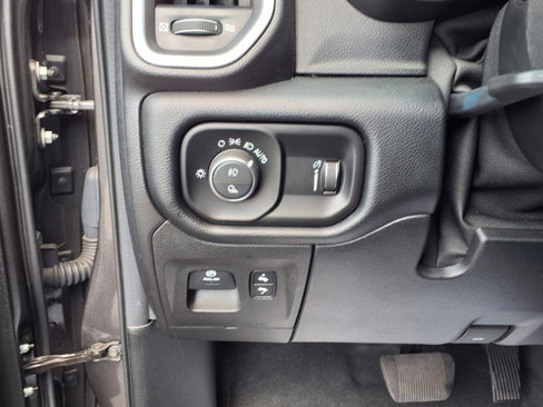 Used 2020 RAM 1500 Big Horn image 13